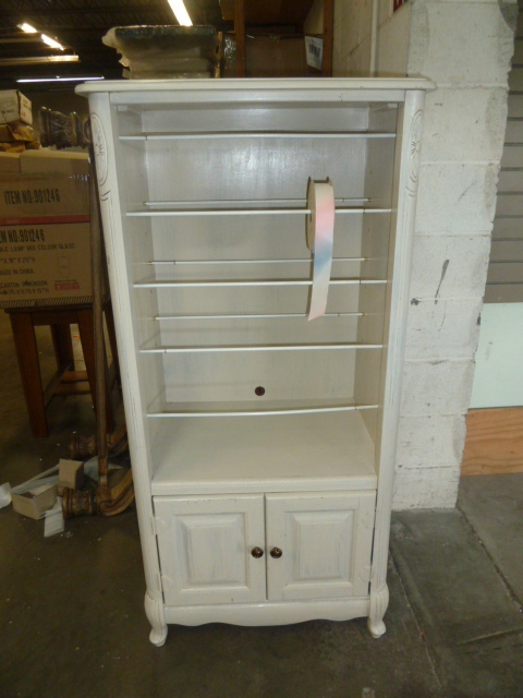 lot 175 image: RIBBONYARN SPOOL CABINET