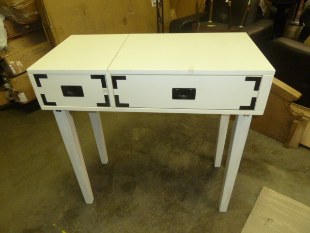 lot 174 image: VANITY DESK - WITHOUT MIRROR