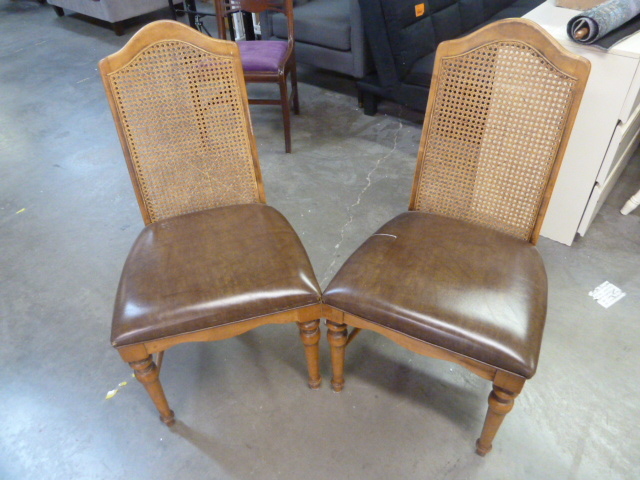 lot 203 image: PAIR OF DINING CHAIRS WITH PADDED SEATS