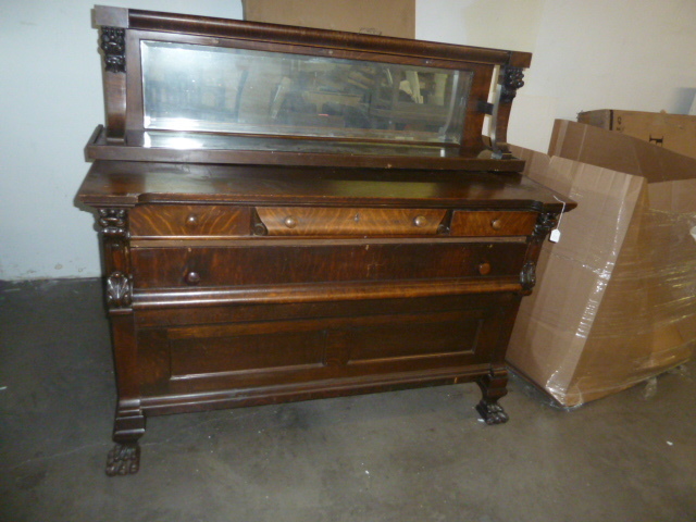 lot 213 image: LARGE ANTIQUE BUFFET WITH LION DESIGNS AND MIRROR - NEEDS SOME WORK
