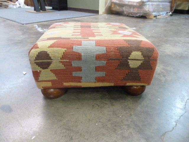 lot 210 image: SMALL NAVAJO PRINT OTTOMAN