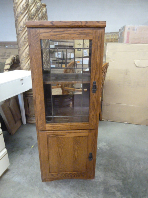 lot 209 image: SMALL CABINET WITH GLASS DOOR AND 4 SHELVES