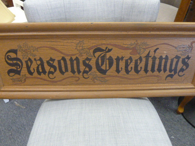 lot 291 image: SEASONS GREETINGS WALL DECORATION