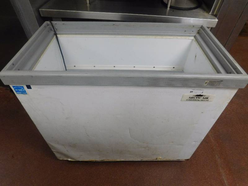 lot 2 image: Artic Air Commercial Freezer