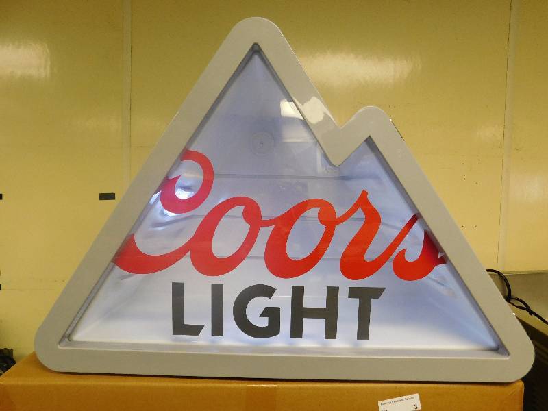 Coors light mountain shaped mini sale fridge