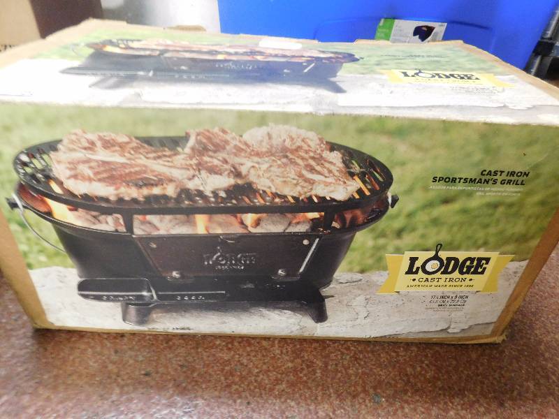 lot 30 image: Lodge Cast Iron Grill