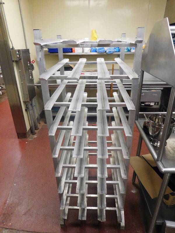 lot 78 image: Win-Holt Can Rack