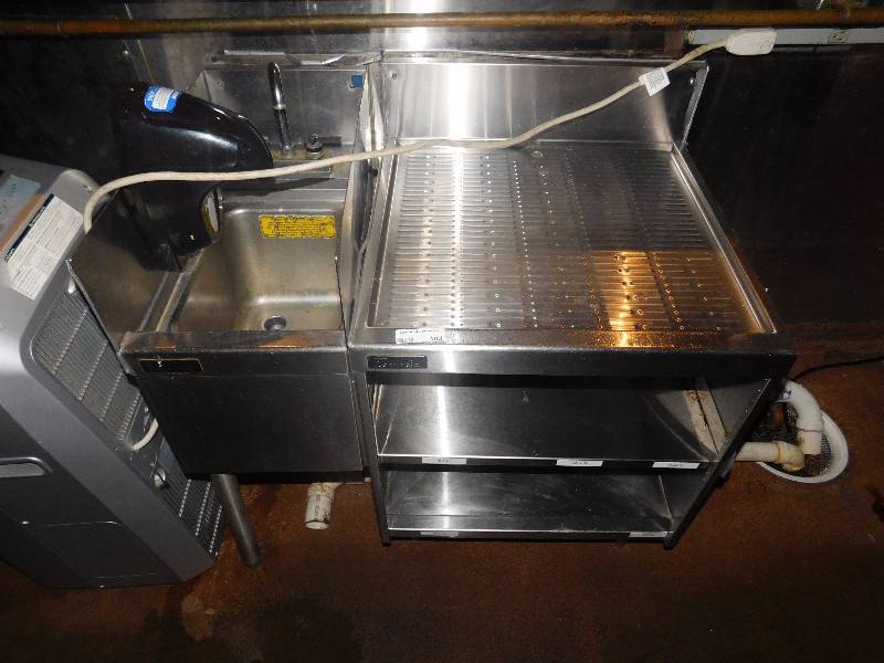 lot 103 image: Hand Washing Sink Attached To Stainless Steel Dry Rack