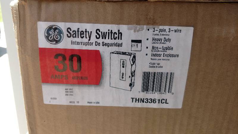 lot 2494 image: General Electric 30 amp Safety Switch