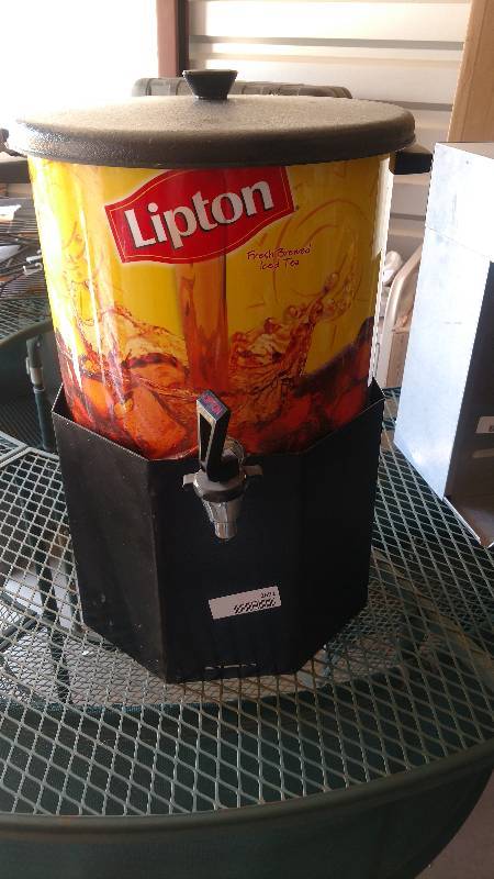 lot 2691 image: Lipton Tea Dispenser