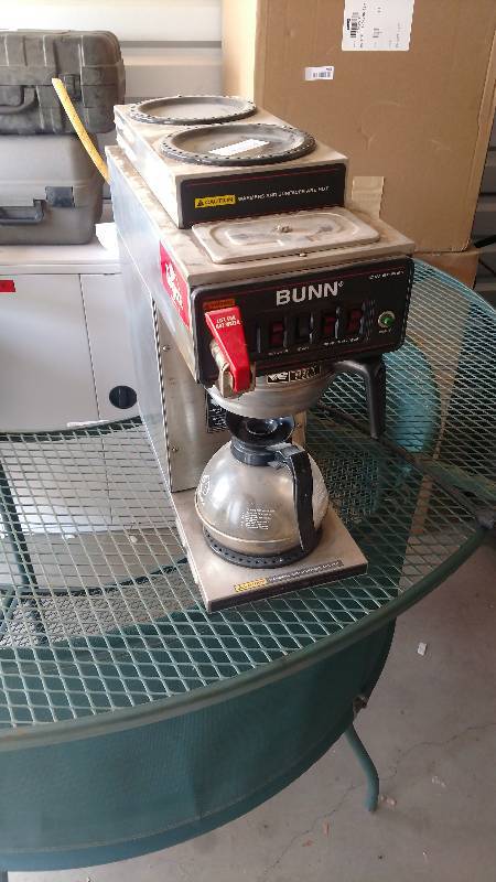 lot 2695 image: Bunn Coffee Maker