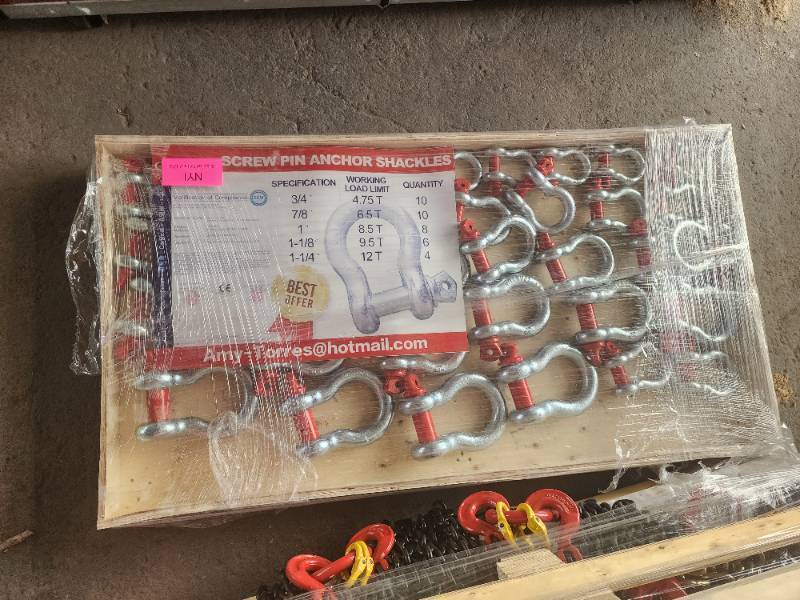 lot 1130 image: Unused 2023 Greatbear QTY of (38) 4.75T-12T Rigging Hardware.  (38) Pieces Total.