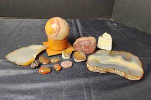 lot 131 image: Polished Slabs, Sphere, Stones (Including Kansas Jasper and Pariaguan Agate