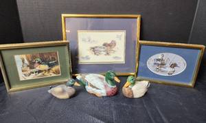 lot 165 image: Duck Home Decor