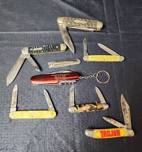 lot 169 image: Vintage Pocketknives