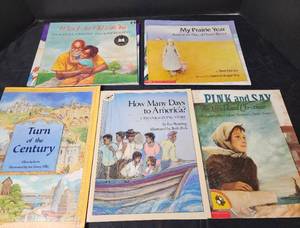 lot 193 image: Childrens Books