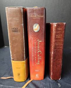 lot 207 image: Bibles