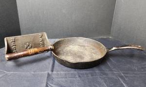 lot 232 image: Wagners 10.5 Cast-Iron Skillet and Cast-Iron Bacon Press