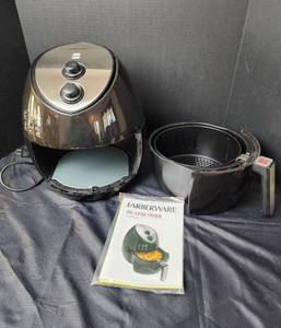 lot 234 image: Farberware Oil-Less Fryer (lightly used)