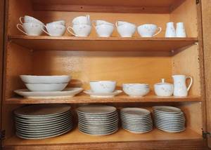 lot 242 image: China Set 69pc.