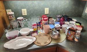 lot 244 image: Kitchenware and Coffee Mugs