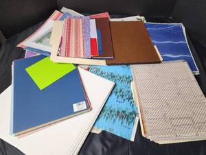 lot 250 image: Scrapbooking Paper and Cardstock