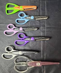 lot 254 image: Fiskars Paper Edgers