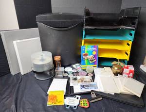 lot 259 image: Office Supplies