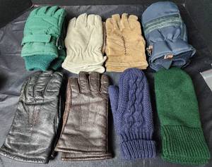 lot 292 image: (8pr.) Cold Weather Gloves and Mittens M-L