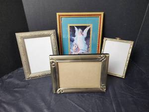 lot 300 image: Picture Frames