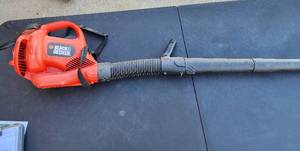lot 342 image: Black & Decker Electric Flex Tube BlowerSweeper