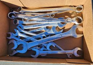 lot 372 image: Craftsman Wrenches