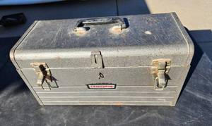 lot 375 image: Craftsman Metal Toolbox with Contents