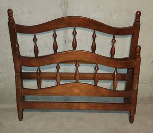 lot 501 image: Twin Size Bed (Headboard, Footboard, Rails, Mattress, and Base) (Located in basement)