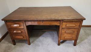 lot 512 image: Antique Solid Oak Desk 60x34x28 (located in basement) (BRING HELP TO LOAD)