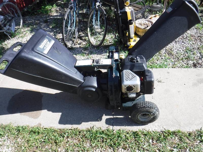 Yard machine chipper shredder 6.5hp ANTIQUES China Hutches