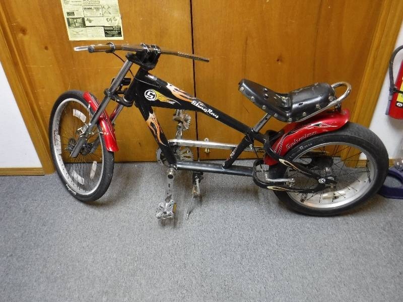 lot 1013 image: schwinn orange county chopper stingray bicycle
