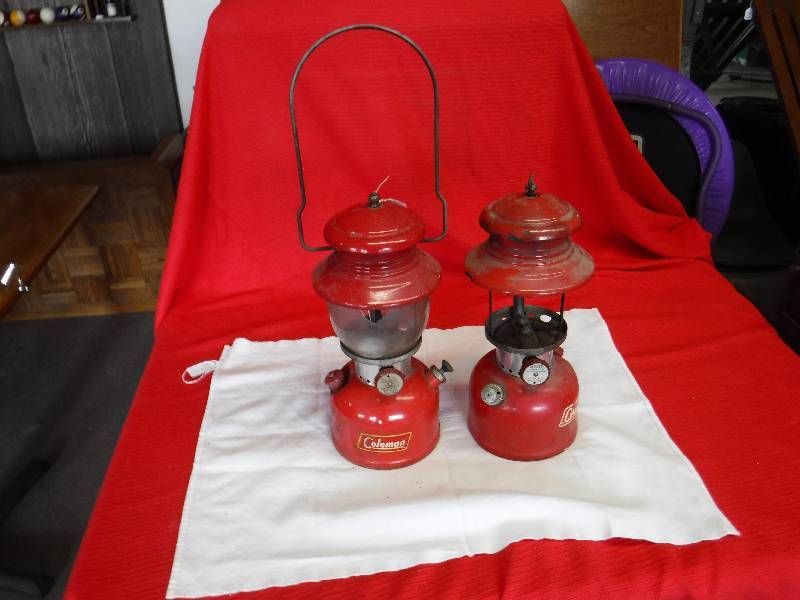 lot 1048 image: Red COLEMAN Lanterns
