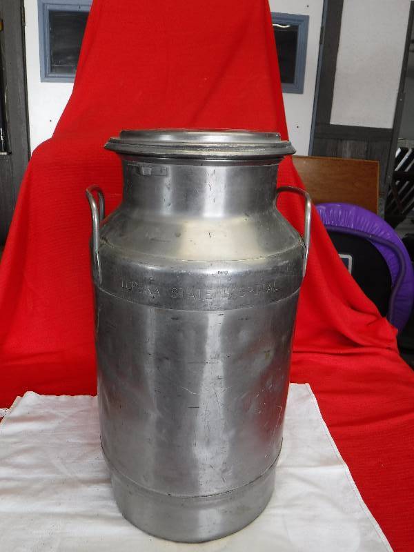lot 1051 image: Milk Can