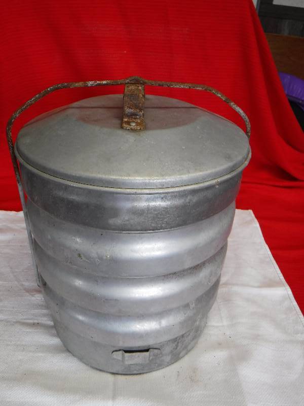 lot 1053 image: Camping Travel Aluminum Set utdoor Cooking