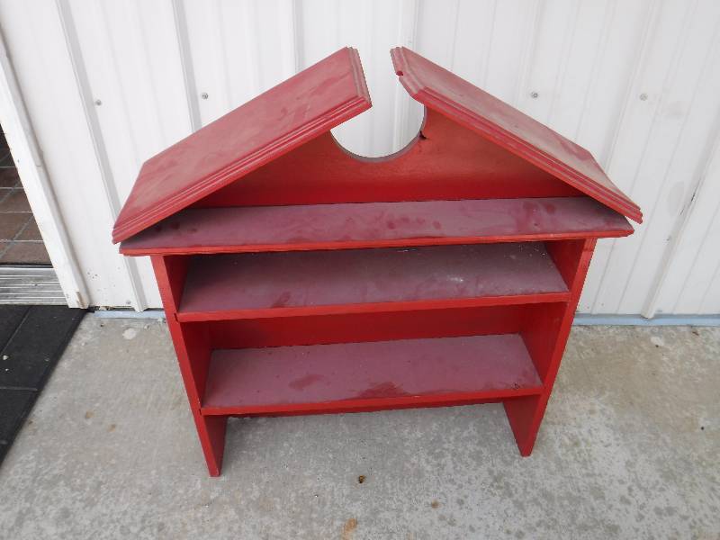 lot 1067 image: Wooden Shelf