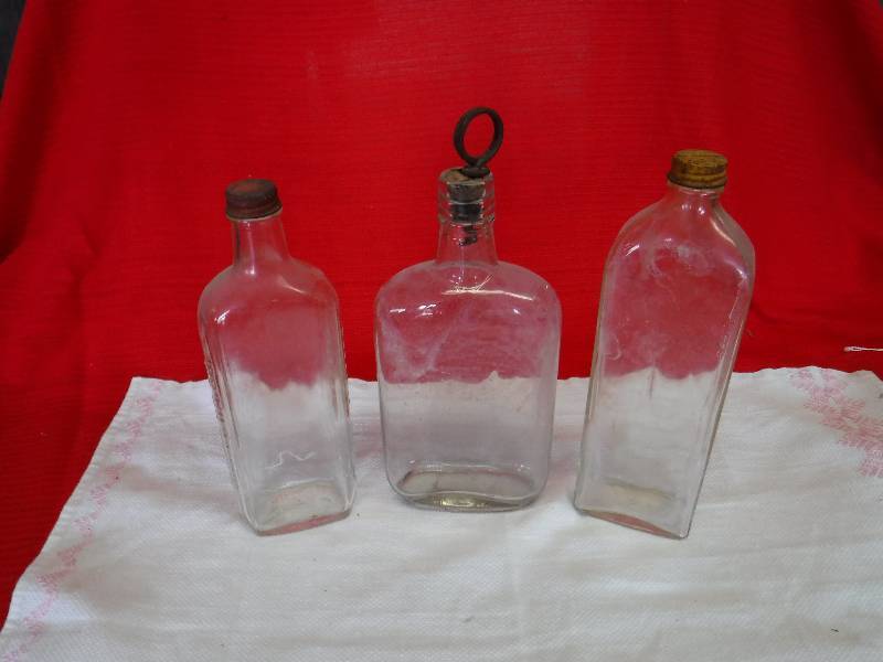 lot 1123 image: Medicine bottles