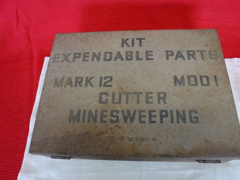 lot 1135 image: military box