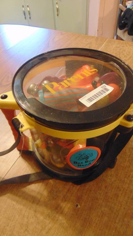 lot 552 image: Bee Bop band set - Drum holds all the instruments