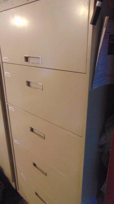 lot 559 image: 5 drawer lateral file cabinet