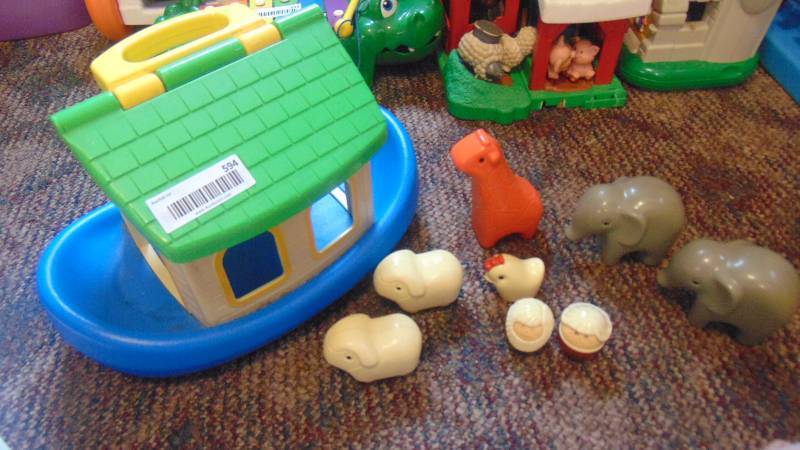 lot 594 image: little tikes Noahs arc wanimals