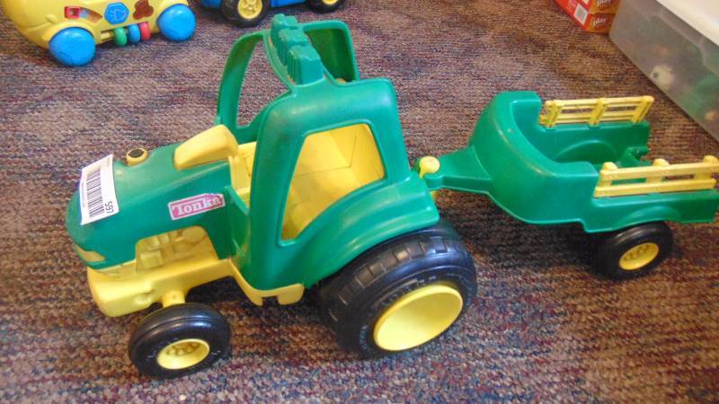 lot 597 image: Tonka tractor and cart