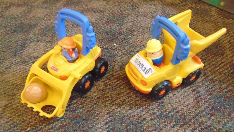 lot 601 image: Fisher Price construction trucks