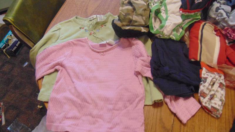 lot 622 image: lot of kids clothes