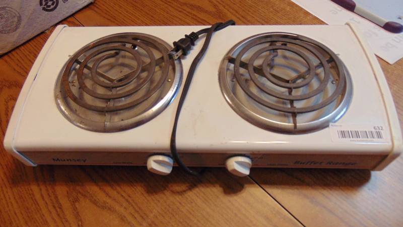 lot 632 image: Munsey Buffet range 2 burner hot plate